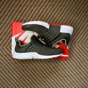 Women’s Nike Presto size 8